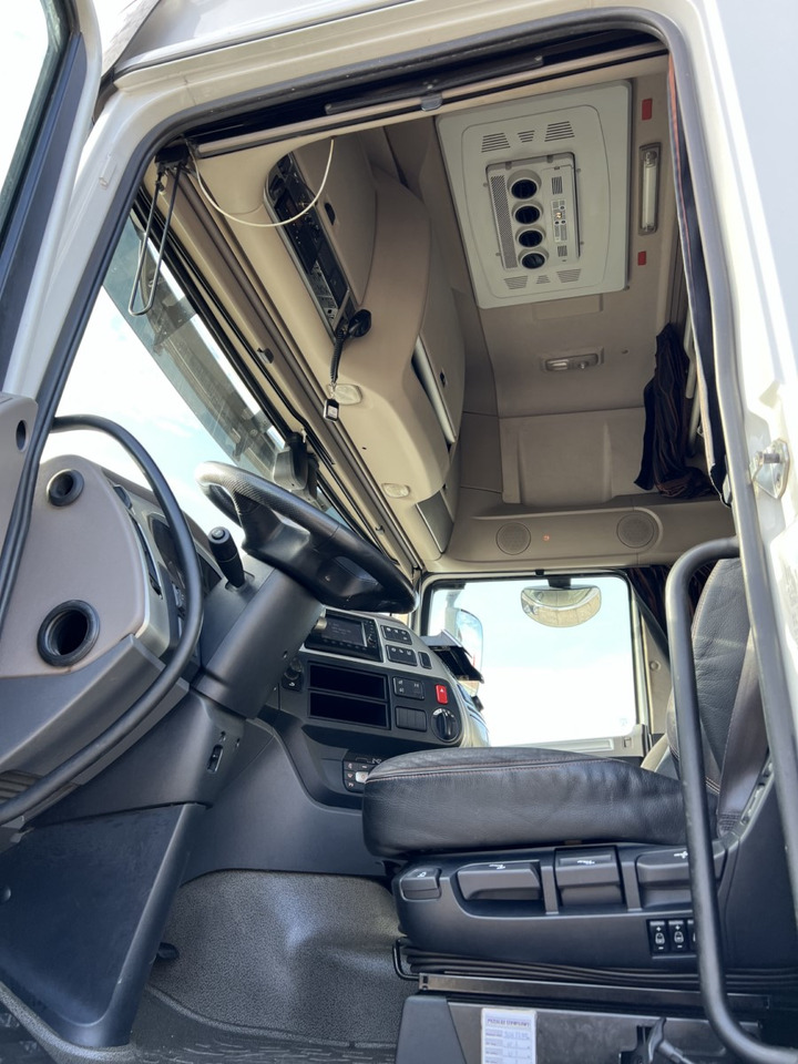 Tractor DAF XF530: foto 18 Tractor DAF XF530: foto 18