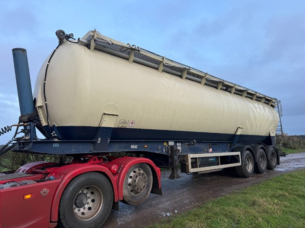 Feldbinder 58 Cube Powder Tanker - Semi-reboque cisterna: foto 4 Feldbinder 58 Cube Powder Tanker - Semi-reboque cisterna: foto 4