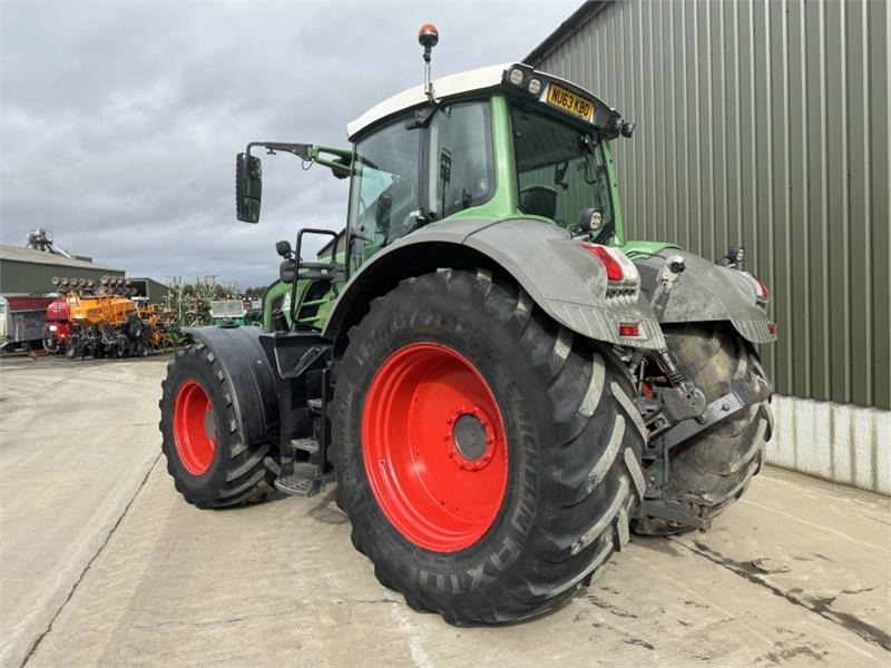 Fendt 828 ECR Vario Profi Plus **Video Below** - Trator: foto 2 Fendt 828 ECR Vario Profi Plus **Video Below** - Trator: foto 2