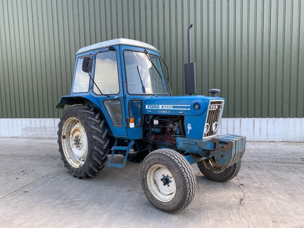 Ford 6600 - Trator: foto 1 Ford 6600 - Trator: foto 1