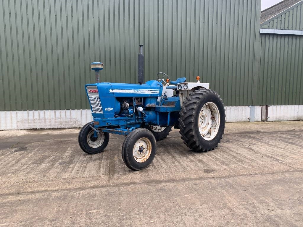 Ford 7000 - Trator: foto 1 Ford 7000 - Trator: foto 1