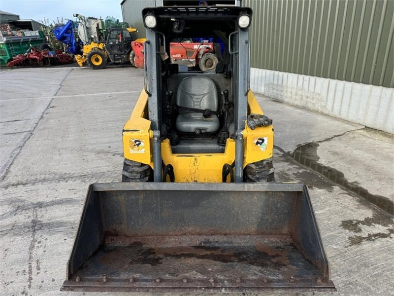 Gehl R135 Skid Steer - Mini pá carregadora: foto 5 Gehl R135 Skid Steer - Mini pá carregadora: foto 5