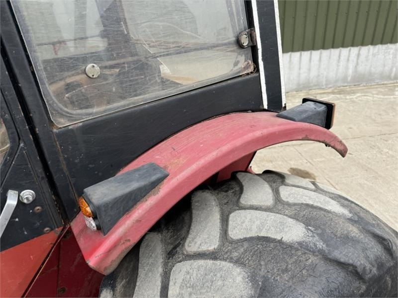 Locação financeira de International 533 Tractor  International 533 Tractor: foto 13