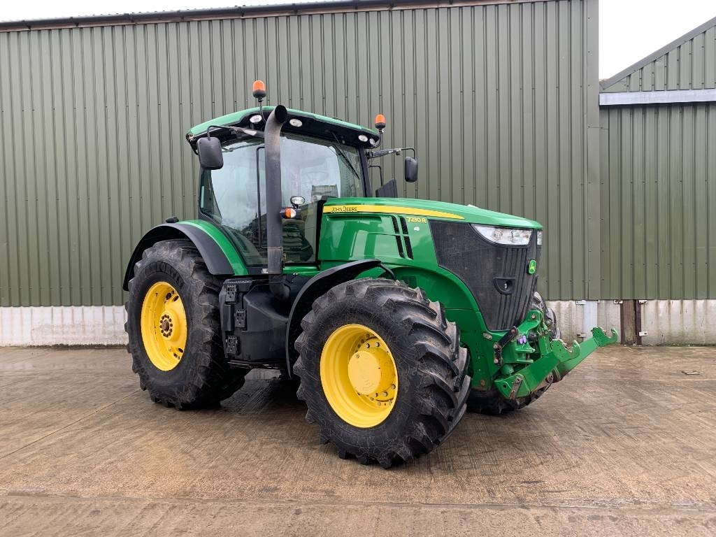John Deere 7230 R - Trator: foto 2 John Deere 7230 R - Trator: foto 2