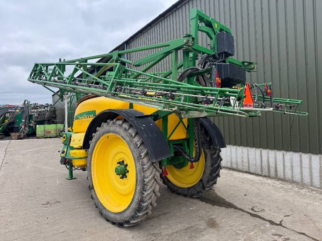 John Deere 732 Trailed Sprayer - Pulverizador de arrastar: foto 2 John Deere 732 Trailed Sprayer - Pulverizador de arrastar: foto 2