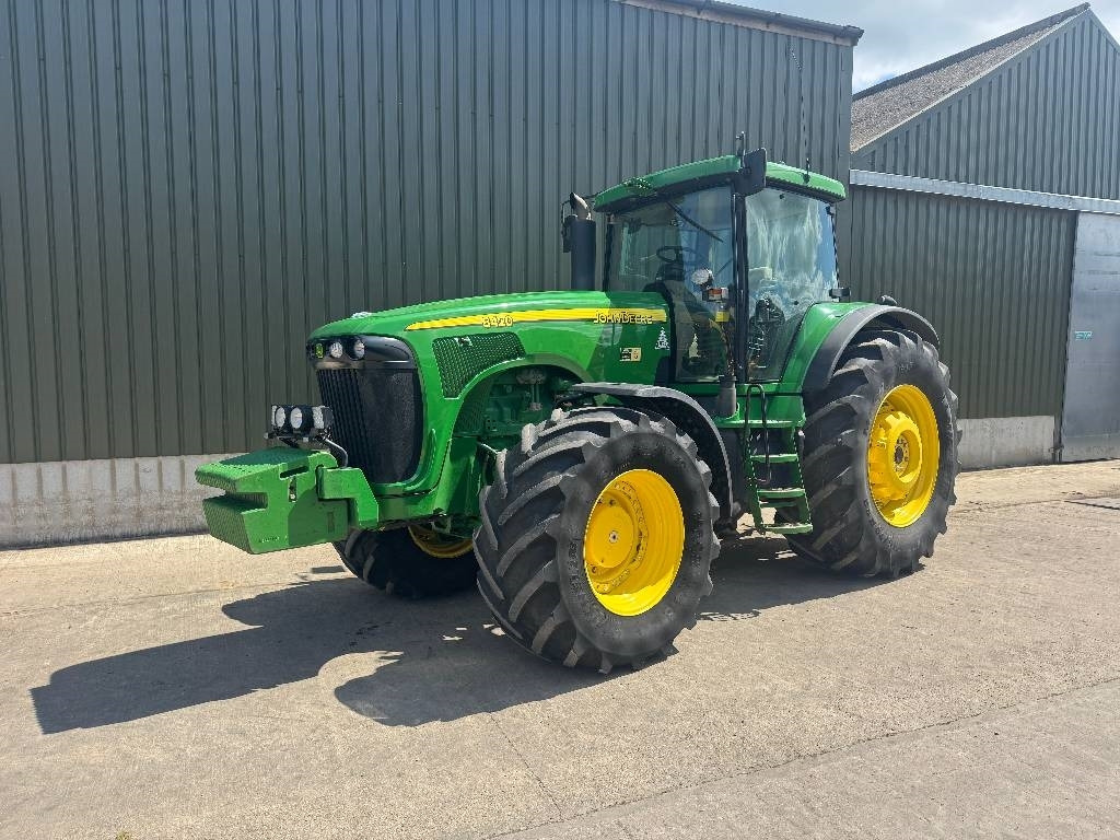 John Deere 8420 - Trator: foto 1 John Deere 8420 - Trator: foto 1