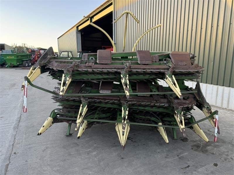 Krone Easy Collect 903 Maize Header - Equipamento para colheitadeira: foto 2 Krone Easy Collect 903 Maize Header - Equipamento para colheitadeira: foto 2