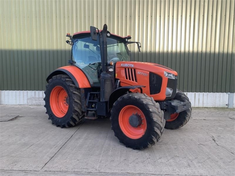 Kubota Kubota M7131 - Trator: foto 3 Kubota Kubota M7131 - Trator: foto 3