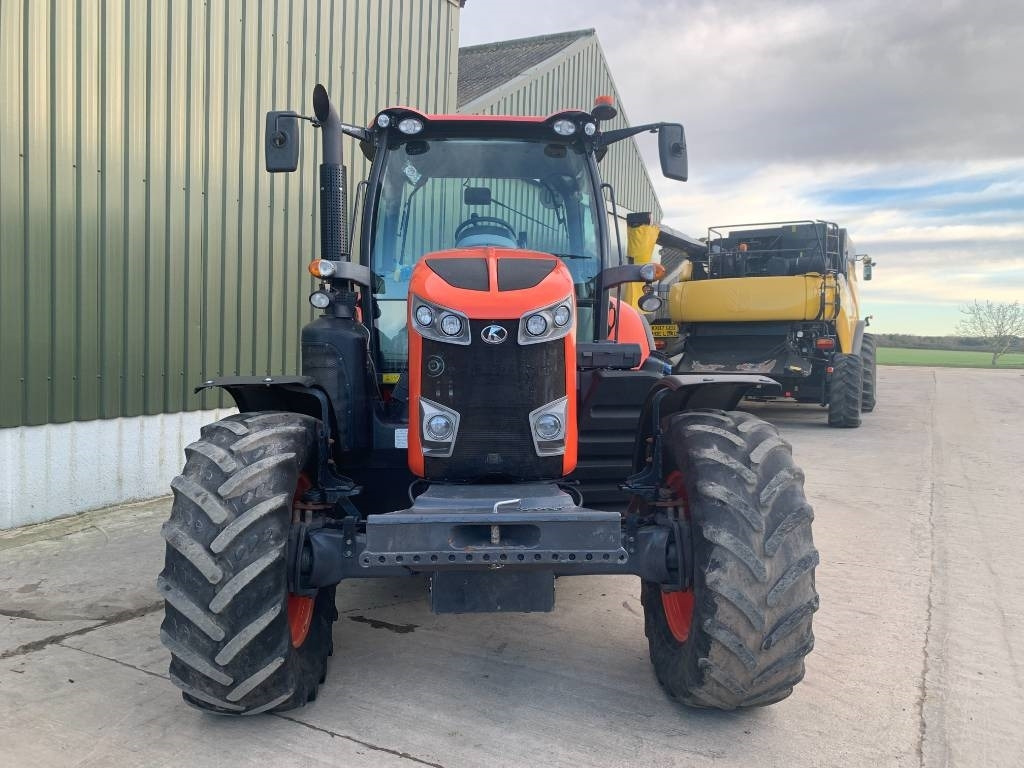 Kubota M 7131 - Trator: foto 4 Kubota M 7131 - Trator: foto 4