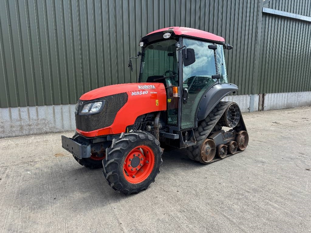 Kubota M8540 Narrow Half Track - Trator: foto 1 Kubota M8540 Narrow Half Track - Trator: foto 1