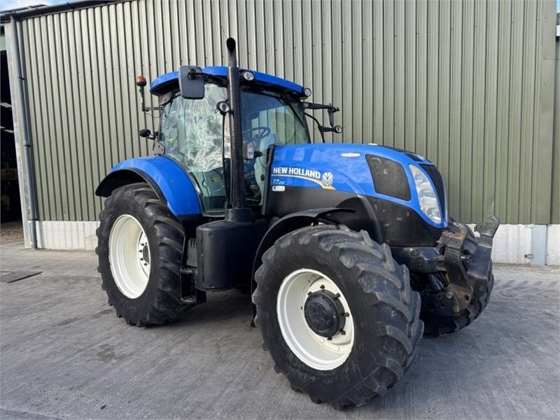 New Holland New Holland T7.210 Auto Command - Trator: foto 2 New Holland New Holland T7.210 Auto Command - Trator: foto 2
