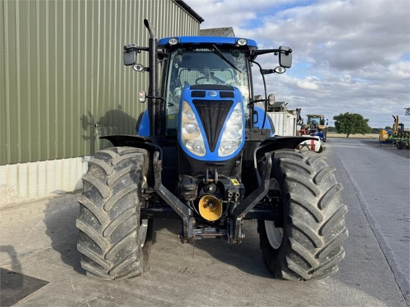 New Holland New Holland T7.210 Auto Command - Trator: foto 4 New Holland New Holland T7.210 Auto Command - Trator: foto 4