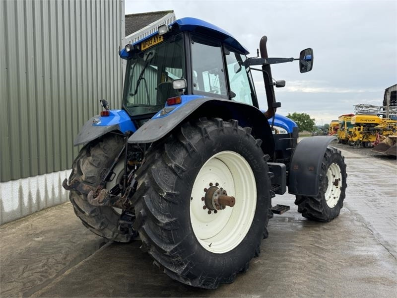 New Holland TM190 - Trator: foto 4 New Holland TM190 - Trator: foto 4