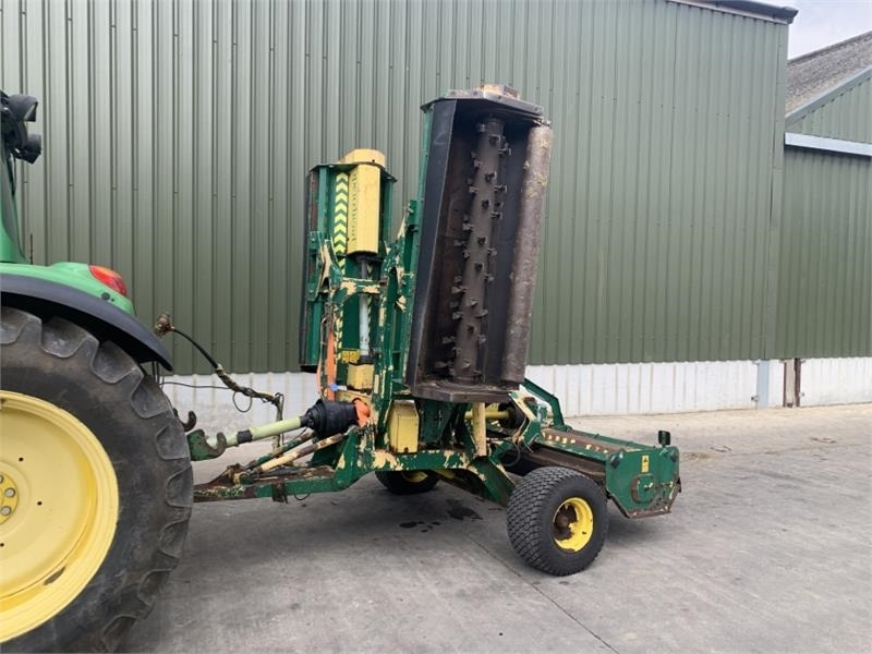 Spearhead Trident 4000 4M Folding Flail Mower - Gadanheira: foto 2 Spearhead Trident 4000 4M Folding Flail Mower - Gadanheira: foto 2