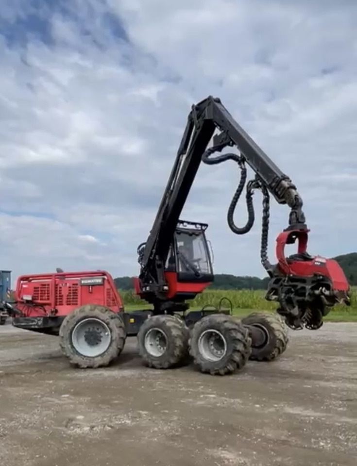 KOMATSU 911.5 / GŁOWICA C93 / CIĄGNIK LEŚNY / SERWISOWANY - Harvester: foto 1 KOMATSU 911.5 / GŁOWICA C93 / CIĄGNIK LEŚNY / SERWISOWANY - Harvester: foto 1