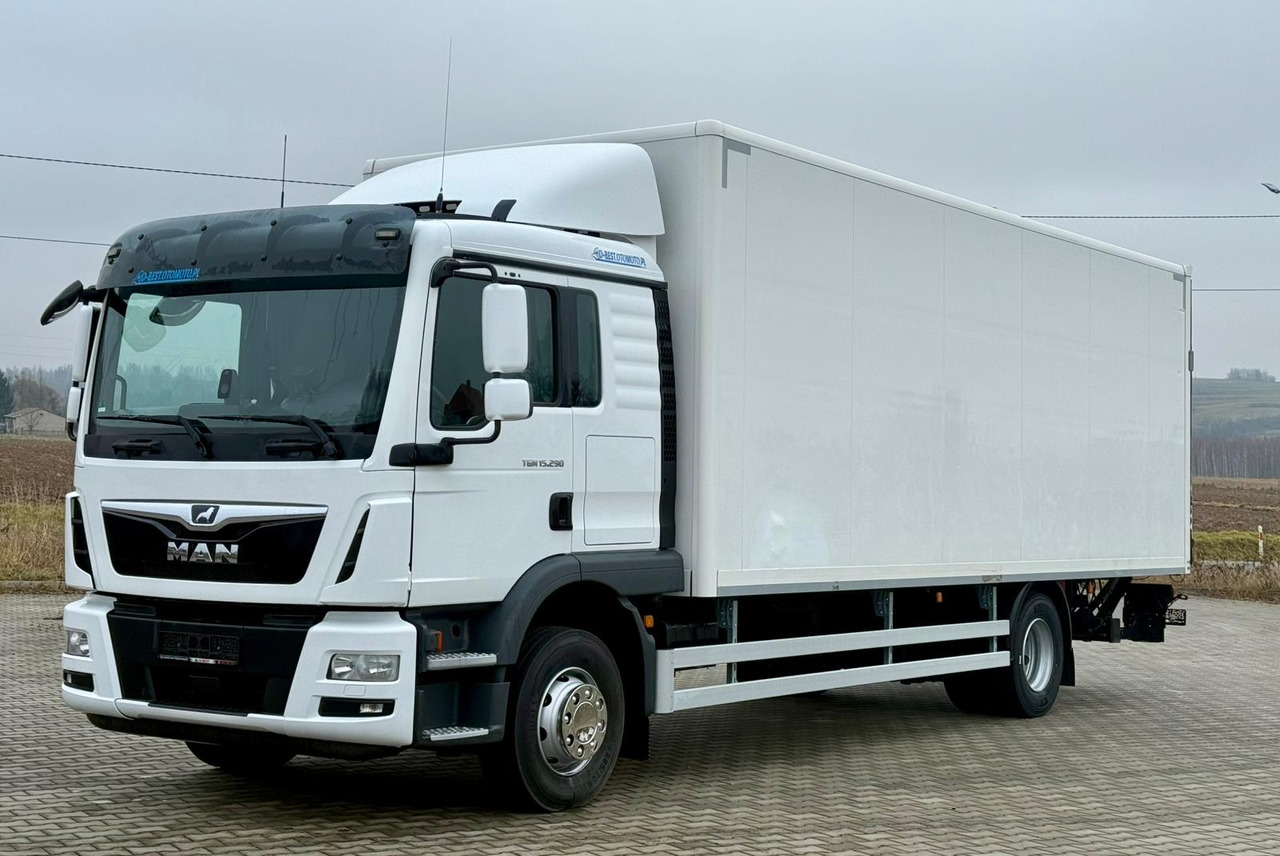 MAN TGM 15.290 / IZOTERMA / WINDA / 18 PALET / AUTOMAT / SYPIALKA / - Camião isotérmico: foto 2 MAN TGM 15.290 / IZOTERMA / WINDA / 18 PALET / AUTOMAT / SYPIALKA / - Camião isotérmico: foto 2