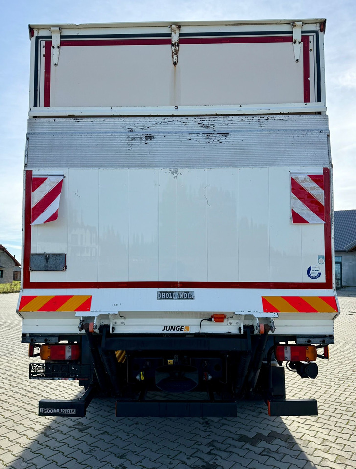 MAN TGM 18.290 / KONTENER / WINDA / 18 PALET / SYPIALKA / AUTOMAT / EURO 6 / 9 260 KG ŁADOWNOŚCI - Camião furgão: foto 4 MAN TGM 18.290 / KONTENER / WINDA / 18 PALET / SYPIALKA / AUTOMAT / EURO 6 / 9 260 KG ŁADOWNOŚCI - Camião furgão: foto 4