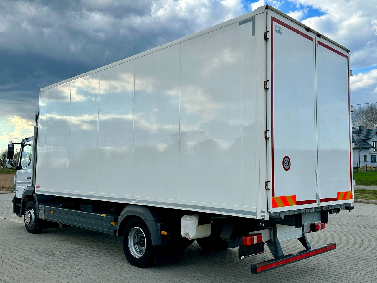 MERCEDES-BENZ ATEGO / 1221 / IZOTERMA / KONTENER / AUTOMAT / 230 TYS KM / 17 EUROPALET / 6.8 M DŁUGOŚCI / 2019 ROK - Camião isotérmico: foto 3 MERCEDES-BENZ ATEGO / 1221 / IZOTERMA / KONTENER / AUTOMAT / 230 TYS KM / 17 EUROPALET / 6.8 M DŁUGOŚCI / 2019 ROK - Camião isotérmico: foto 3