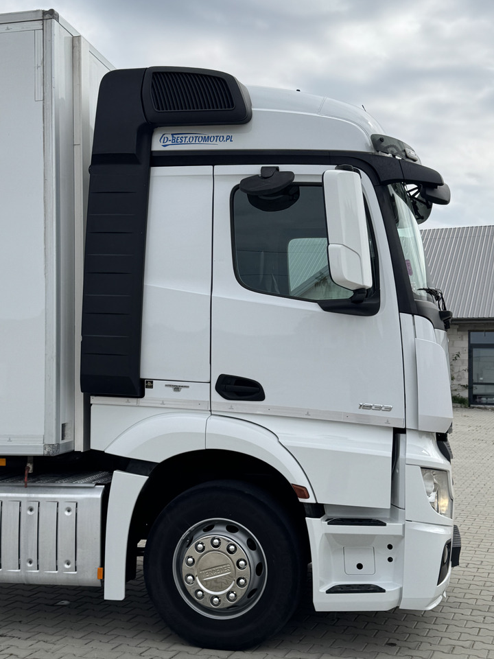 Mercedes-Benz ACTROS 1833 / CHŁODNIA / WINDA / 18 PALET / SILNIK 10677 cm3 / THERMO KING / 2017 ROK - Camião frigorífico: foto 5 Mercedes-Benz ACTROS 1833 / CHŁODNIA / WINDA / 18 PALET / SILNIK 10677 cm3 / THERMO KING / 2017 ROK - Camião frigorífico: foto 5