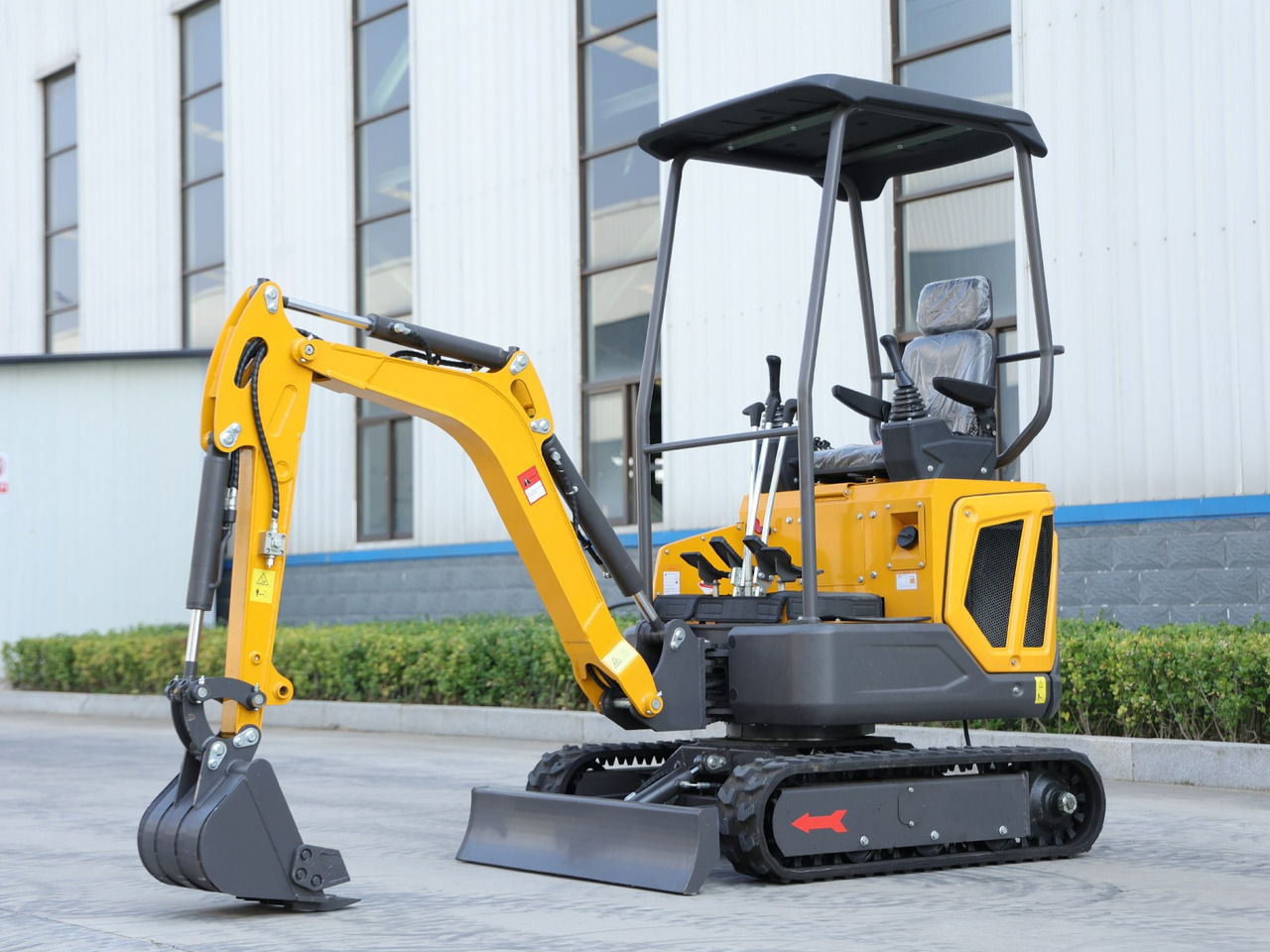 Müller Machinery Diesel Mini excavator 1.6 Ton - Müller Machinery MB 16 - SH Laidong LL380B motor - Mini escavadeira: foto 4 Müller Machinery Diesel Mini excavator 1.6 Ton - Müller Machinery MB 16 - SH Laidong LL380B motor - Mini escavadeira: foto 4