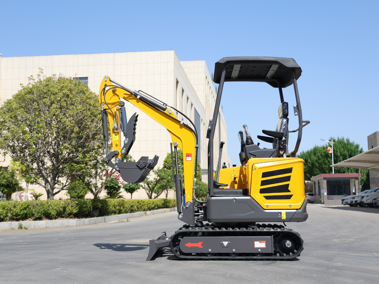 Müller Machinery Diesel Mini excavator 1.8 Ton - Mini excavator MB 18 - SH Laidong KM385B motor - Mini escavadeira: foto 5 Müller Machinery Diesel Mini excavator 1.8 Ton - Mini excavator MB 18 - SH Laidong KM385B motor - Mini escavadeira: foto 5