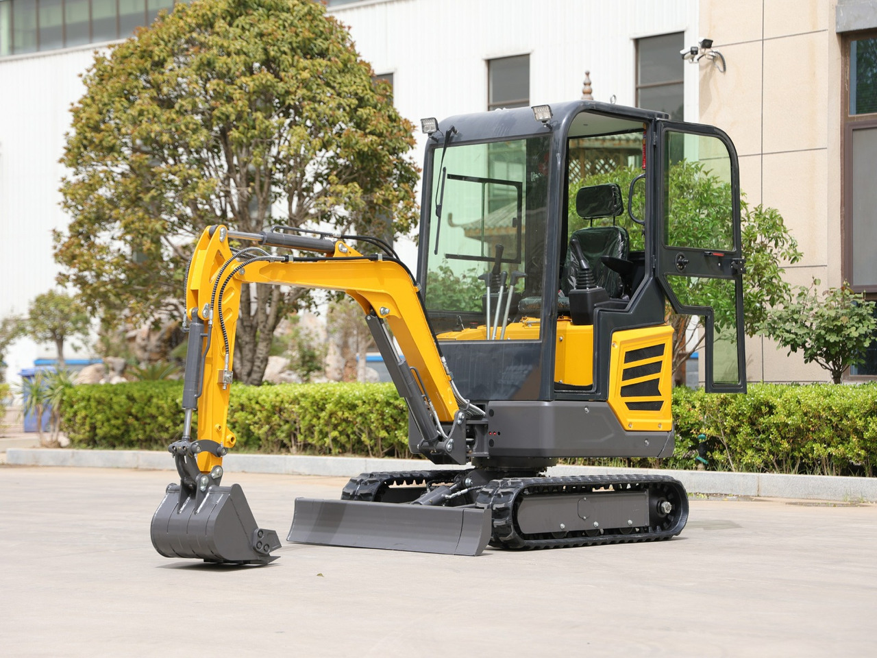 Müller Machinery Diesel Mini excavator 1.8 Ton - Müller Machinery MB 18 - KSH Laidong KB385B Motor - Mini escavadeira: foto 1 Müller Machinery Diesel Mini excavator 1.8 Ton - Müller Machinery MB 18 - KSH Laidong KB385B Motor - Mini escavadeira: foto 1
