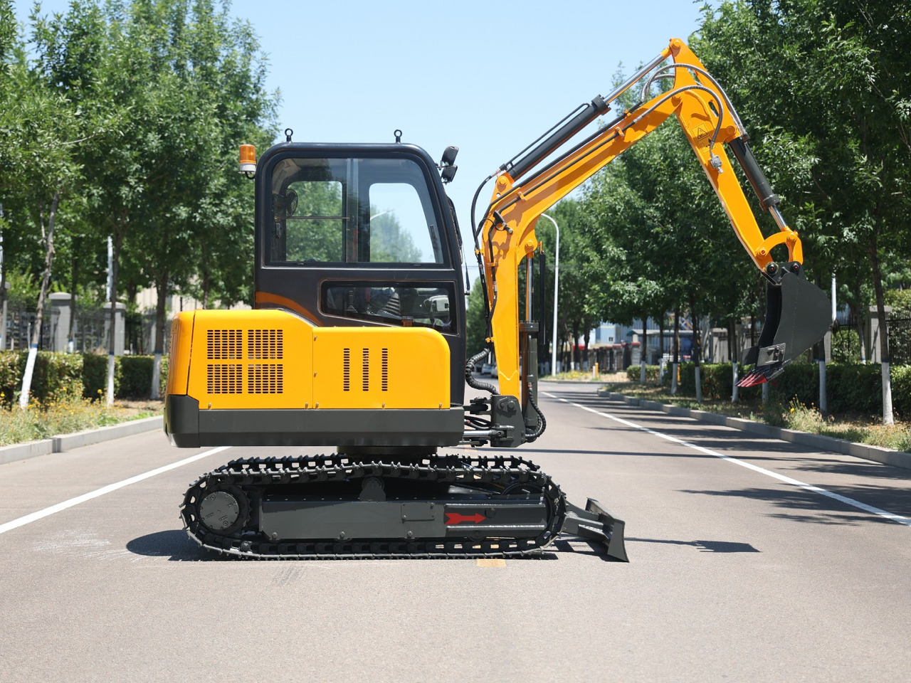 Müller Machinery Diesel Mini excavator 4 ton - Müller Machinery MB 40 - VKSH Xinchai 4D32 Series Motor - Mini escavadeira: foto 2 Müller Machinery Diesel Mini excavator 4 ton - Müller Machinery MB 40 - VKSH Xinchai 4D32 Series Motor - Mini escavadeira: foto 2