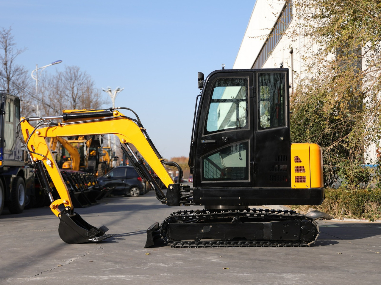Müller Machinery - Xinchai 4D32 Motor Diesel Mini excavator 3.5 Ton - Müller Machinery MB 35 - VKSH - Mini escavadeira: foto 1 Müller Machinery - Xinchai 4D32 Motor Diesel Mini excavator 3.5 Ton - Müller Machinery MB 35 - VKSH - Mini escavadeira: foto 1