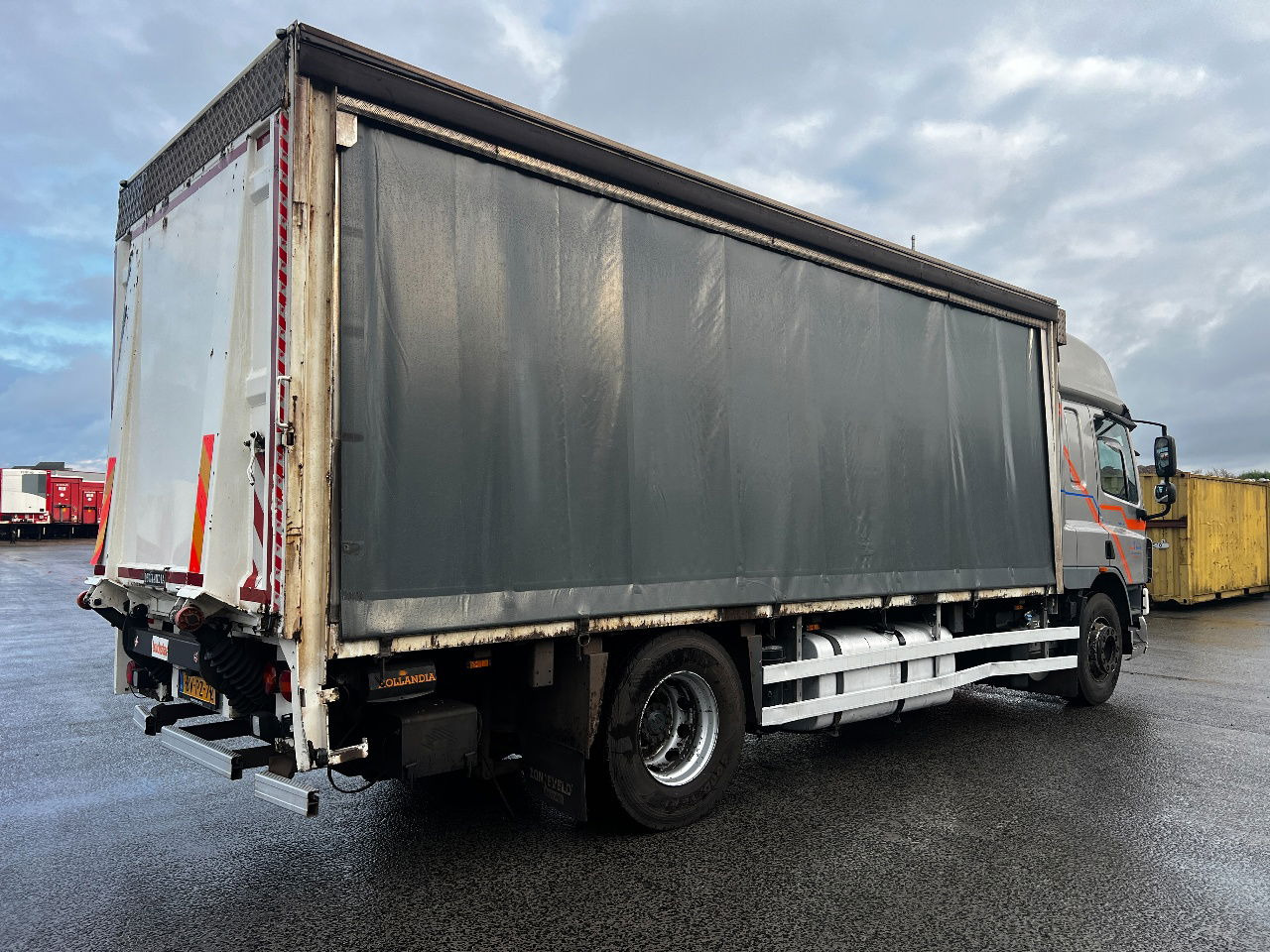DAF CF 75.250 SC, Euro 5 - Camião de lona: foto 3 DAF CF 75.250 SC, Euro 5 - Camião de lona: foto 3