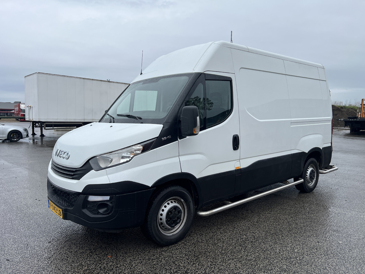 Iveco Daily 35S12 Euro 6, AUT - Furgão: foto 1 Iveco Daily 35S12 Euro 6, AUT - Furgão: foto 1