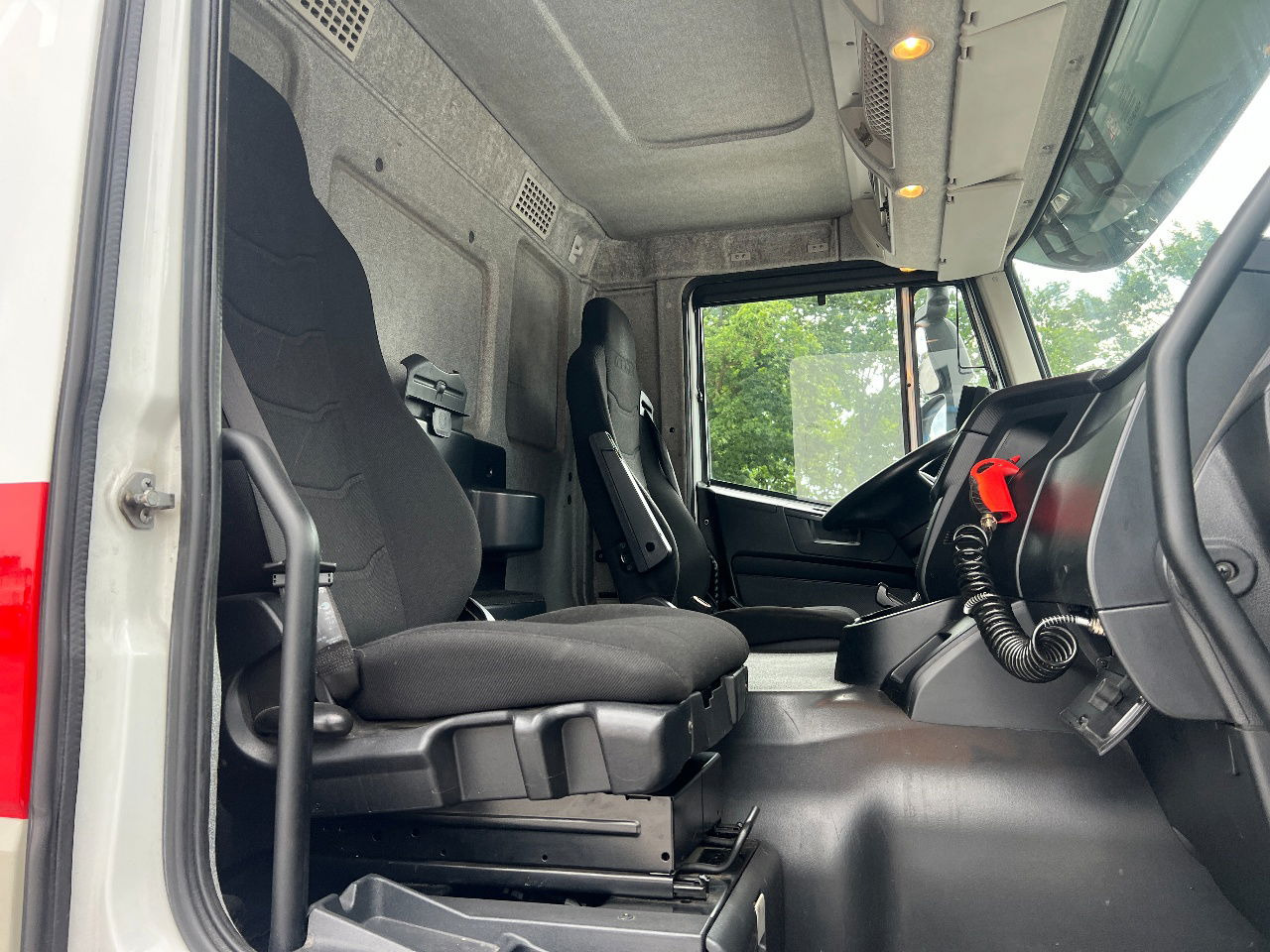 Locação financeira de  Iveco Stralis 310 AD, 19Ton, Euro 6 Iveco Stralis 310 AD, 19Ton, Euro 6: foto 13