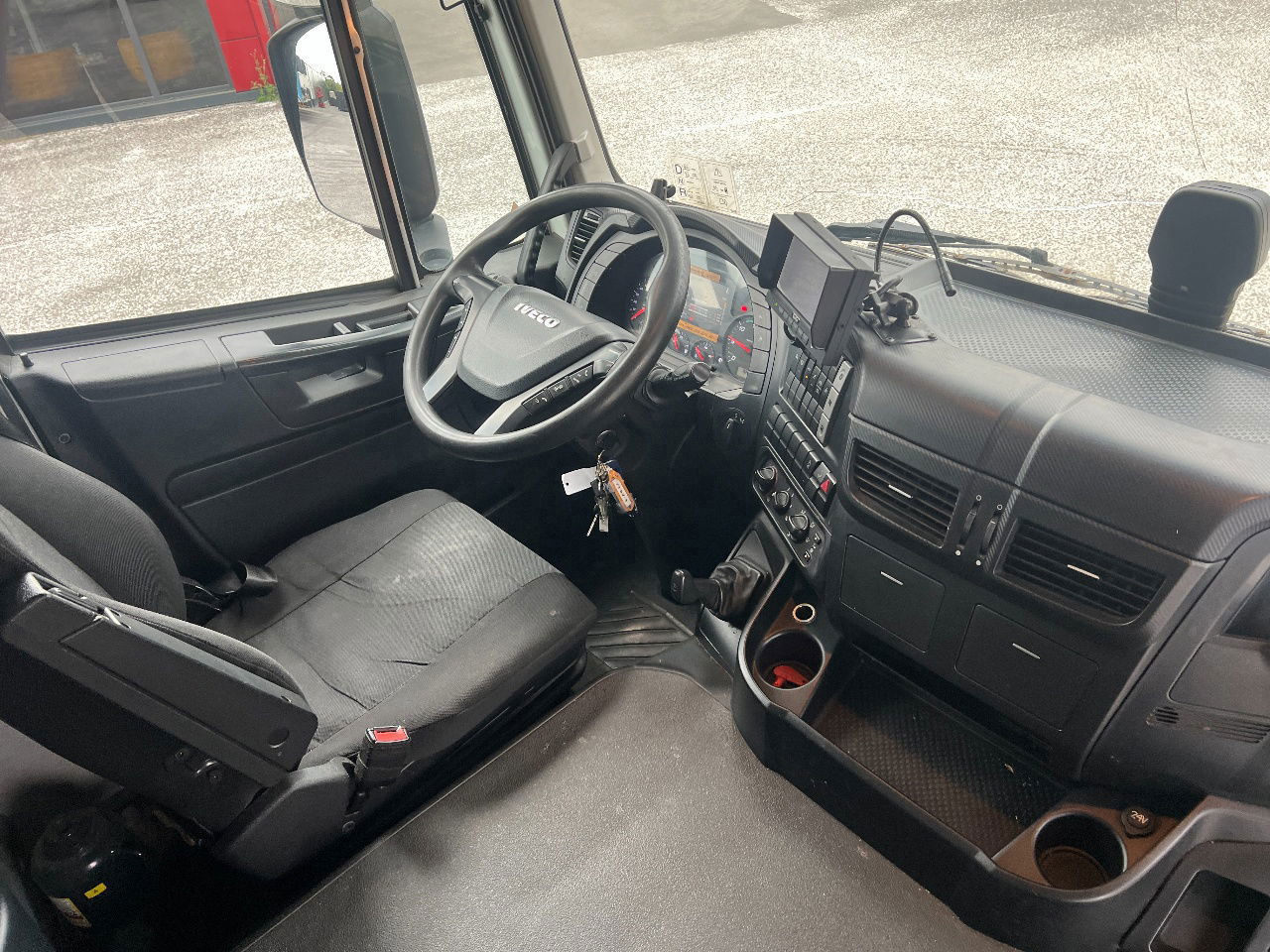 Locação financeira de  Iveco Stralis 310 AD, 19Ton, Euro 6 Iveco Stralis 310 AD, 19Ton, Euro 6: foto 14