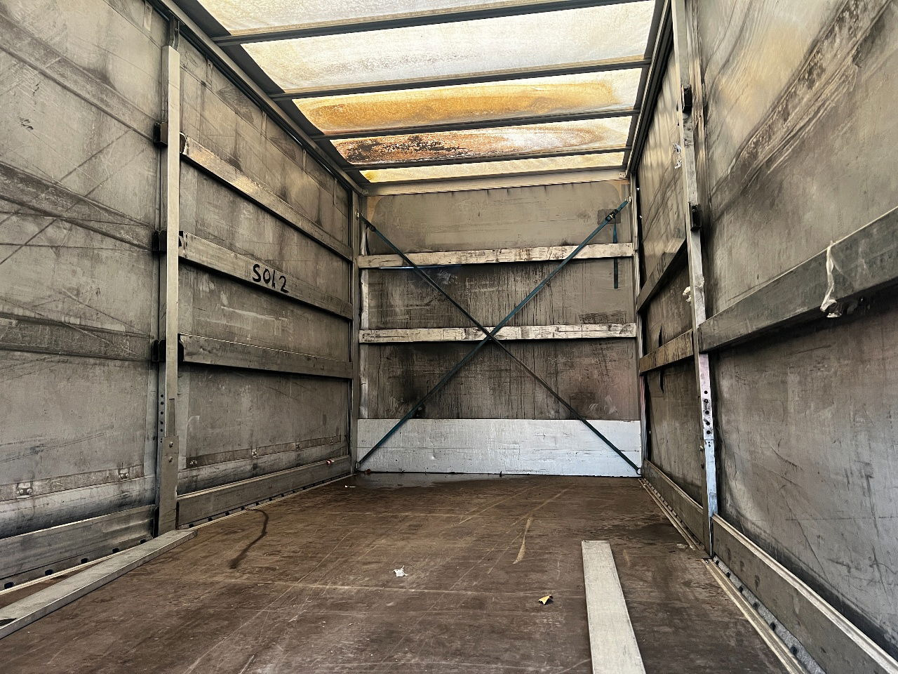 Carrinha de lona Mercedes-Benz Sprinter 316 Euro 6, Manual: foto 15 Carrinha de lona Mercedes-Benz Sprinter 316 Euro 6, Manual: foto 15