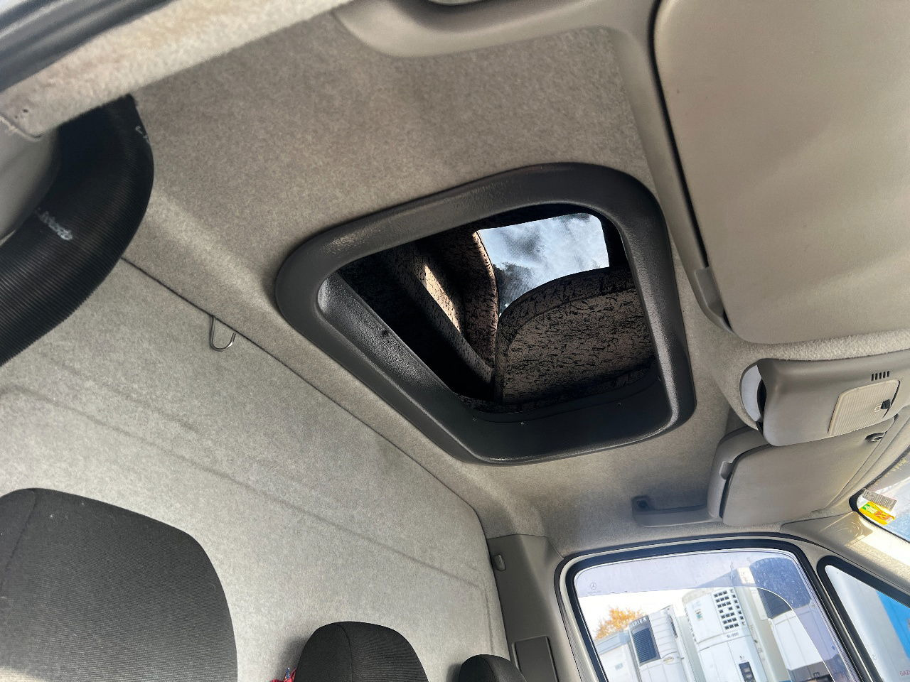 Carrinha de lona Mercedes-Benz Sprinter 316 Euro 6, Manual: foto 8 Carrinha de lona Mercedes-Benz Sprinter 316 Euro 6, Manual: foto 8