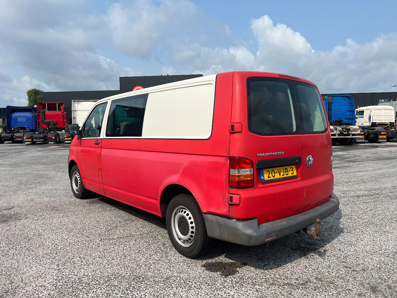 Volkswagen Transporter 2.5 TDI, Klima - Furgão compacto: foto 4 Volkswagen Transporter 2.5 TDI, Klima - Furgão compacto: foto 4