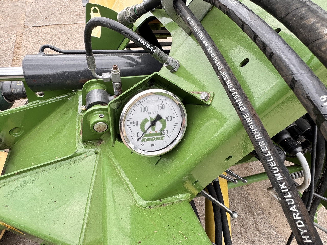 Locação financeira de KRONE Easycut B1000 CV + F360 CV KRONE Easycut B1000 CV + F360 CV: foto 10