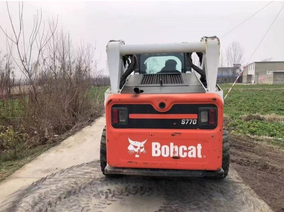 Bobcat S 770 - Mini pá carregadora: foto 4 Bobcat S 770 - Mini pá carregadora: foto 4