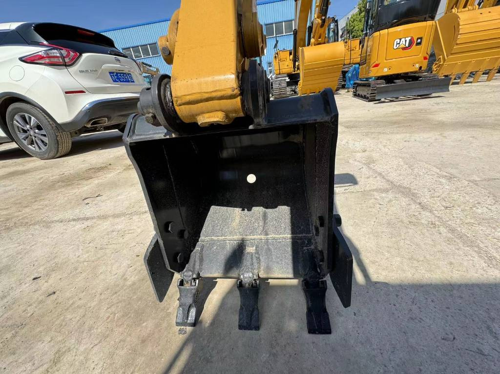 CAT 302 - Mini escavadeira: foto 4 CAT 302 - Mini escavadeira: foto 4