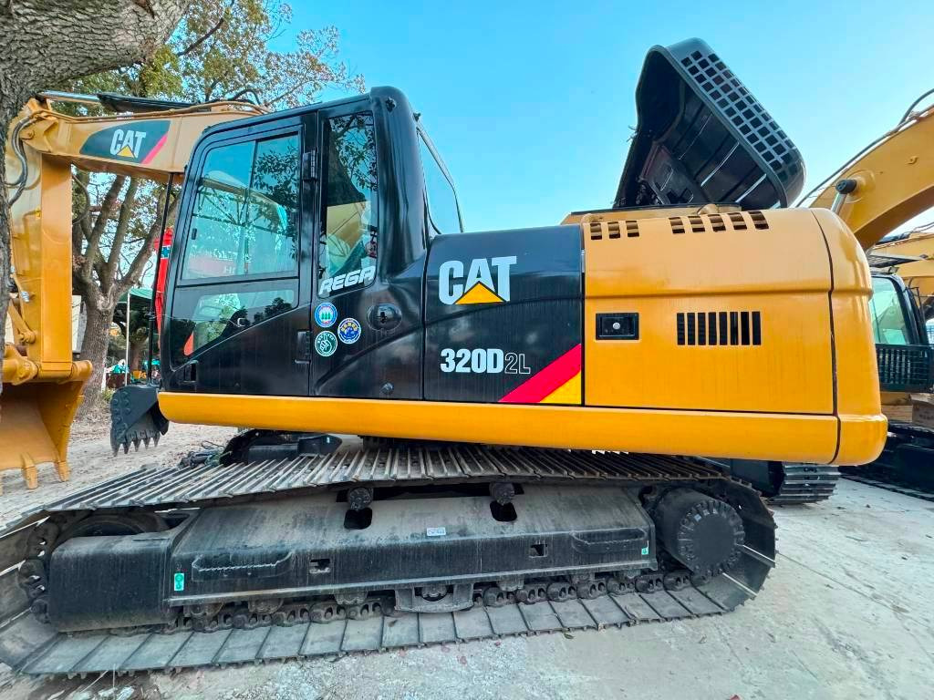 CAT 320 D-C7.1 enging - Escavadora de rastos: foto 3 CAT 320 D-C7.1 enging - Escavadora de rastos: foto 3