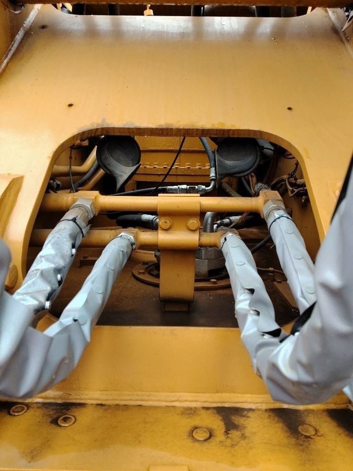 CAT 330GC - Escavadora de rastos: foto 2 CAT 330GC - Escavadora de rastos: foto 2