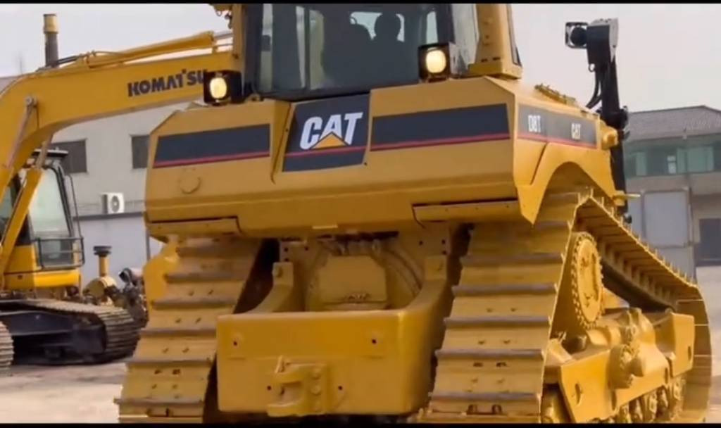 CAT D 8 T - Buldôzer: foto 3 CAT D 8 T - Buldôzer: foto 3