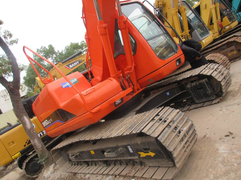 Doosan DH 150 LC-7 - Escavadeira de rodas: foto 3 Doosan DH 150 LC-7 - Escavadeira de rodas: foto 3