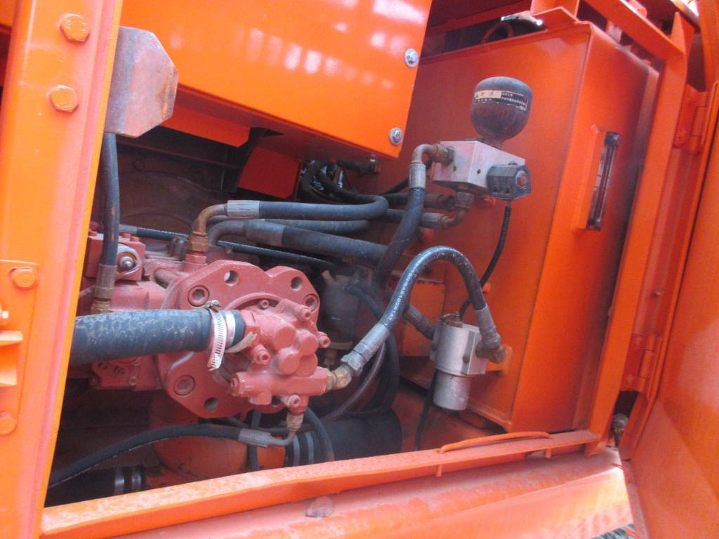 Escavadeira de rodas Doosan DH 150 LC-7: foto 12