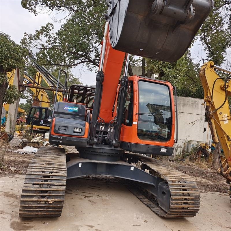 Doosan DX 225 LC-9C - Escavadora de rastos: foto 2 Doosan DX 225 LC-9C - Escavadora de rastos: foto 2