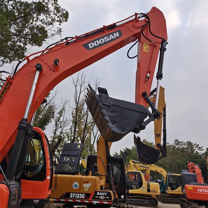 Doosan DX 225 LC-9C - Escavadora de rastos: foto 4 Doosan DX 225 LC-9C - Escavadora de rastos: foto 4