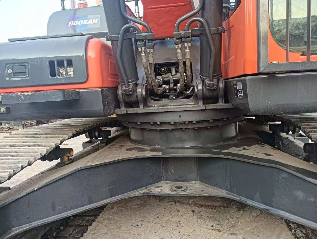 Escavadora de rastos Doosan DX 225 LC: foto 15 Escavadora de rastos Doosan DX 225 LC: foto 15