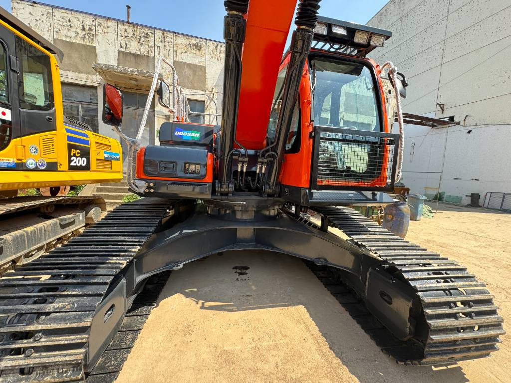 Escavadora de rastos Doosan DX 300 LC-9S: foto 18