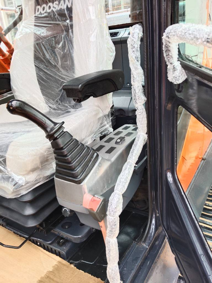 Doosan DX 300 LC - Escavadora de rastos: foto 5 Doosan DX 300 LC - Escavadora de rastos: foto 5