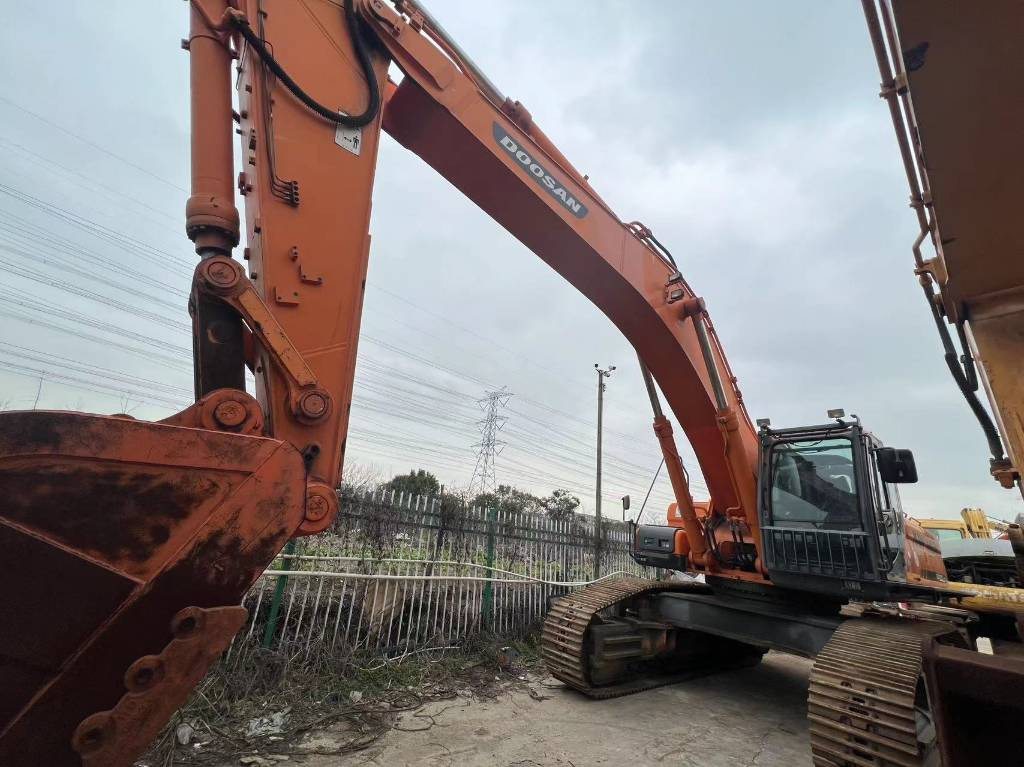Doosan DX 500 LCA - Escavadora de rastos: foto 5 Doosan DX 500 LCA - Escavadora de rastos: foto 5