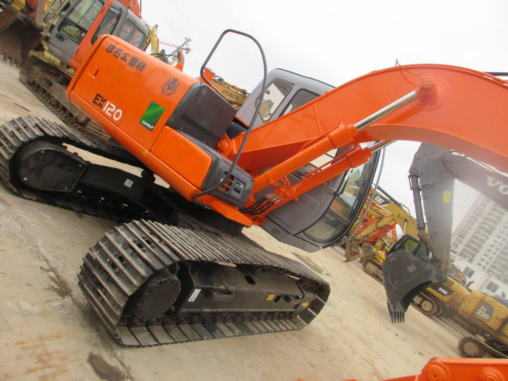 Escavadora de rastos Hitachi EX 120-3: foto 24